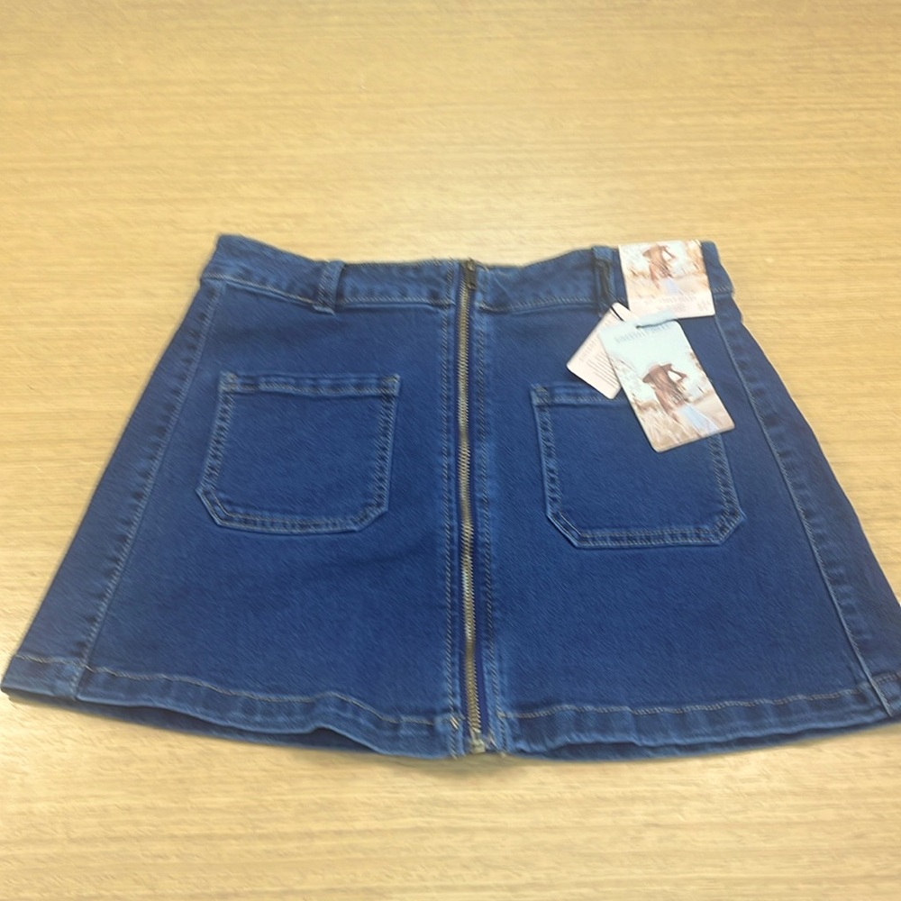 Sincerely Jules - denim zip up mini skirt with pockets size 5/27 msrp $30